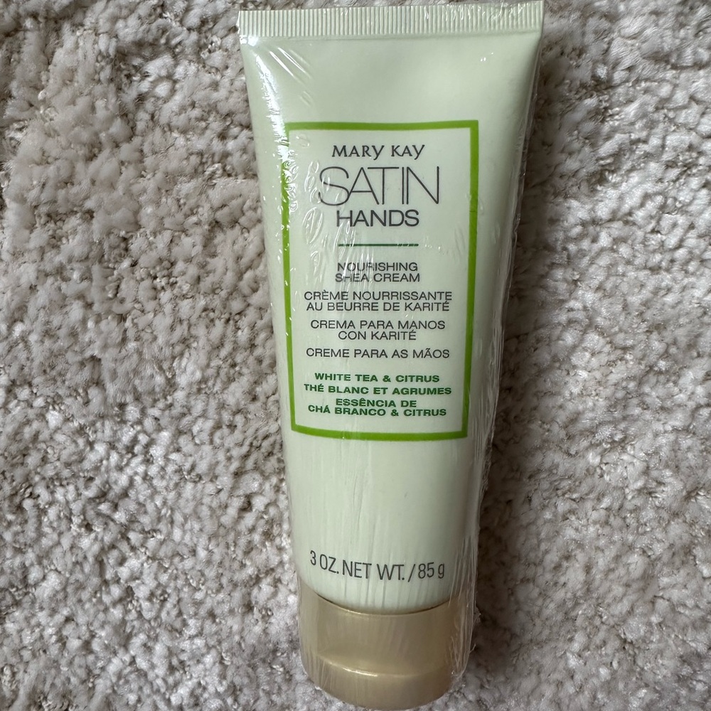Satin hand moisturizing hand cream